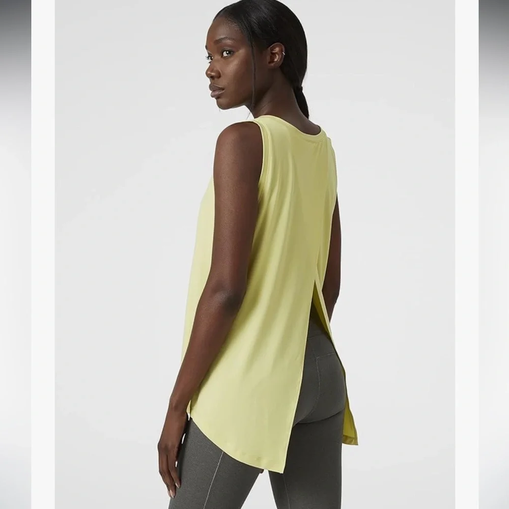 Helly Hansen Tech Split Back Tank – Medium - Picture 1 of 8
